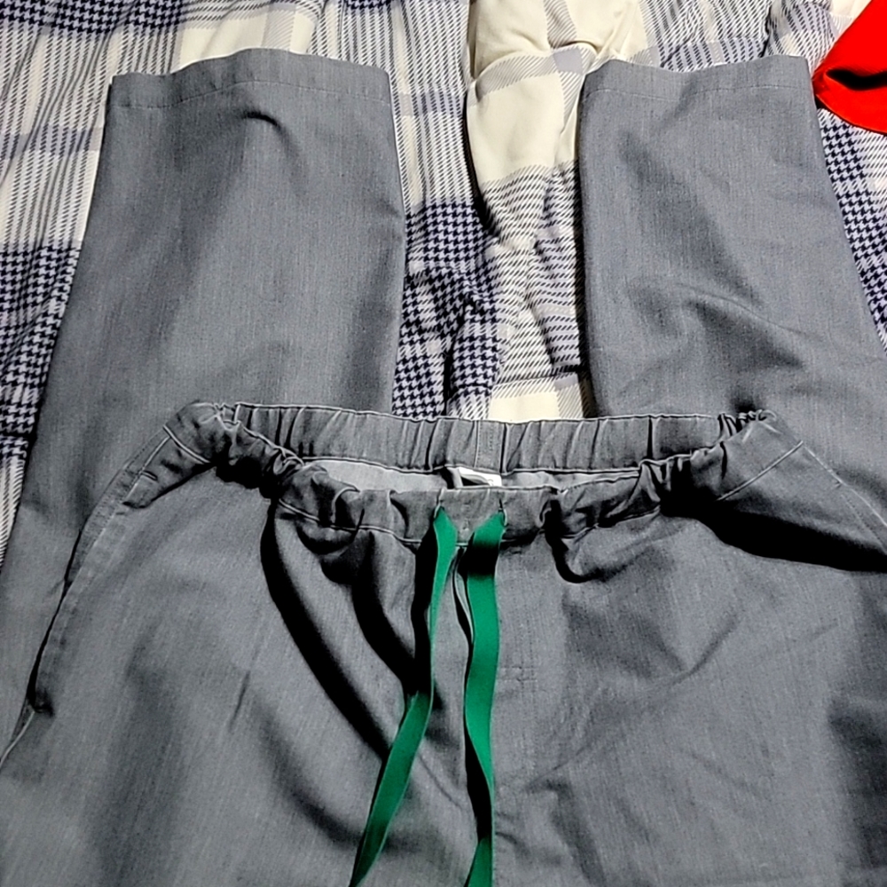 Figs pants